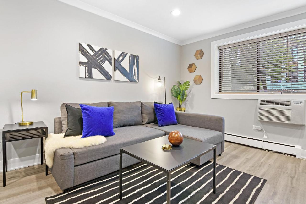 Sophisticated Studio Apartment With Modern Kitchen - Oakdale Od2 Rep ชิคาโก ภายนอก รูปภาพ