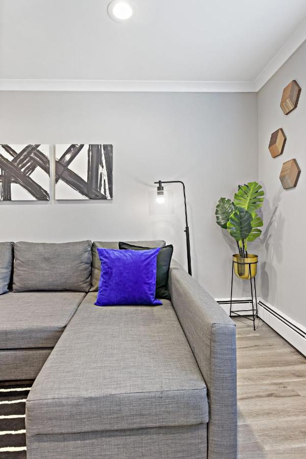 Sophisticated Studio Apartment With Modern Kitchen - Oakdale Od2 Rep ชิคาโก ภายนอก รูปภาพ