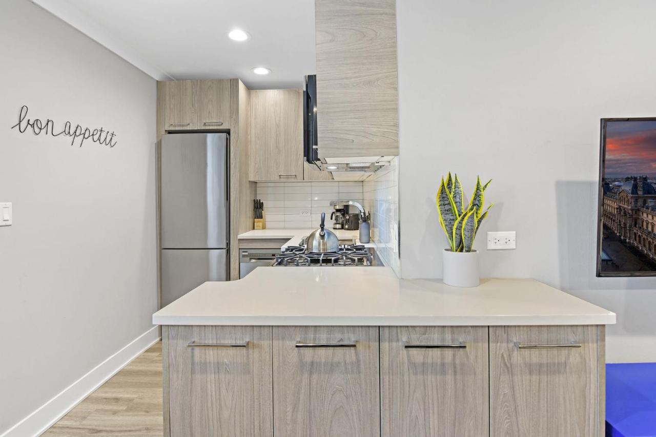 Sophisticated Studio Apartment With Modern Kitchen - Oakdale Od2 Rep ชิคาโก ภายนอก รูปภาพ